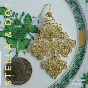 STELLA and DOT Chantilly Lace Gold Earrings NWT